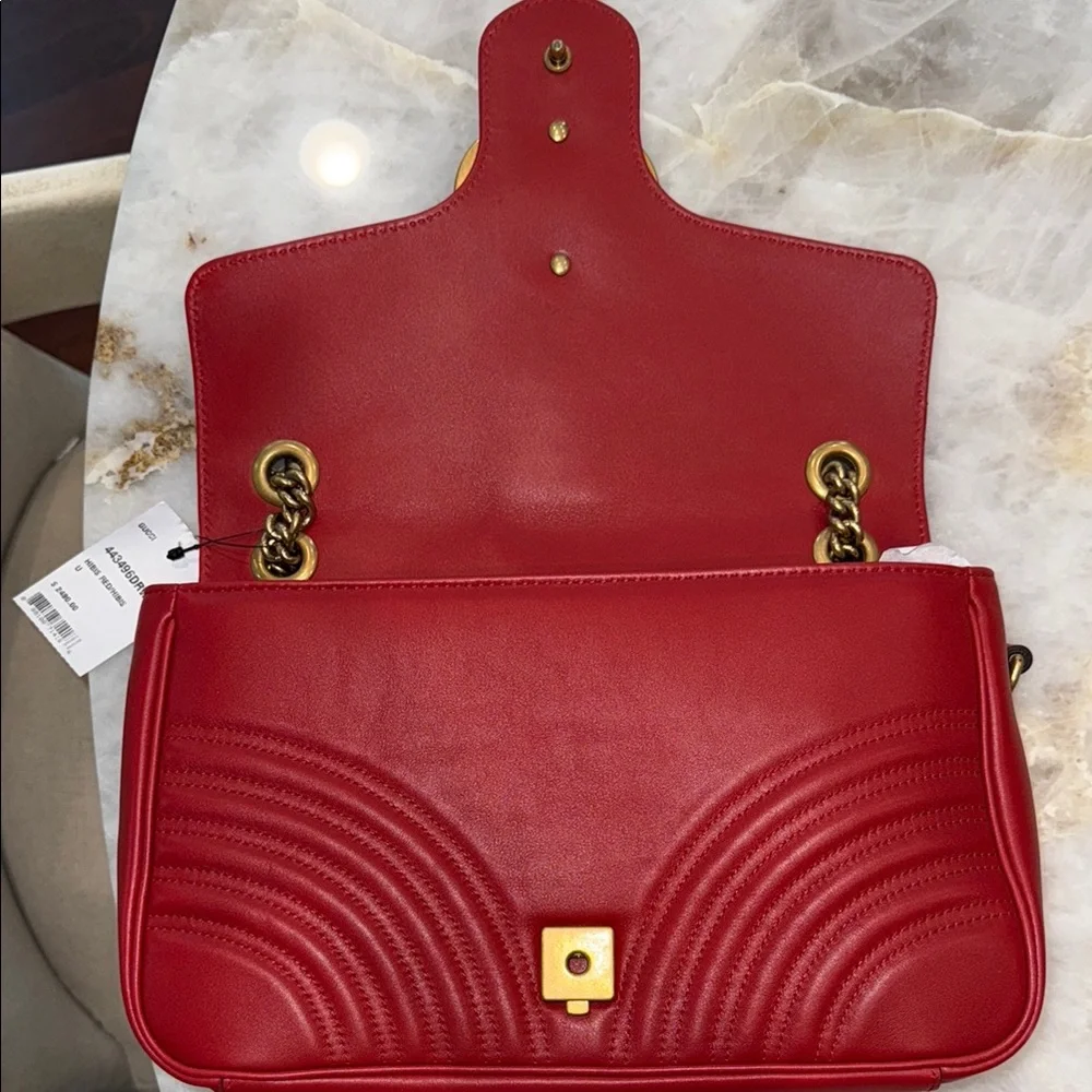 Gucci Red and Gold Chevron Quilted Shoulder Bag - Picture 11 of 12